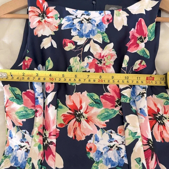 Vince Camuto Sleeveless Floral Fit & Flare Dress - Size 8P - Picture 12 of 15